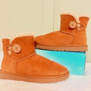 UGG Mini Baily Button Boot